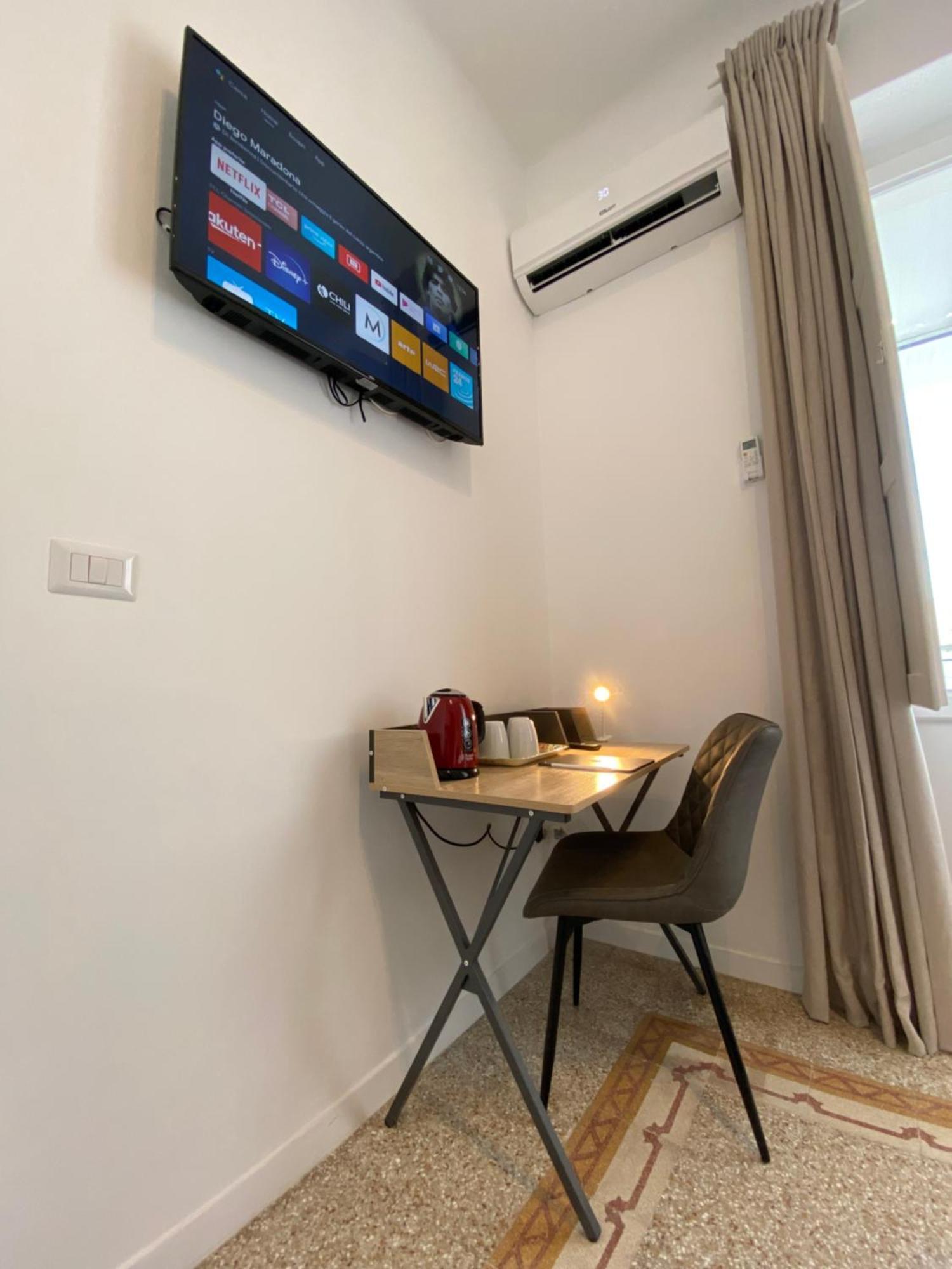Conte Cavour Apartman Bari Kültér fotó